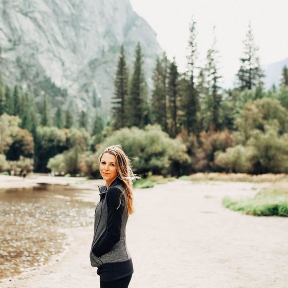 Meet your Posher, Natalie - Picture 1 of 1